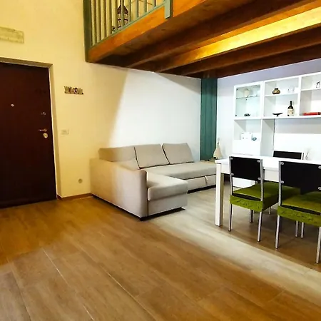 Apartament The Wooden Loft - Centro Bari